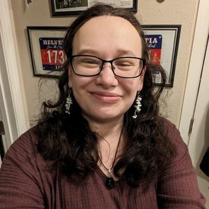 Meet your Posher, Simone